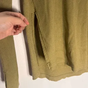 We The Free Women's Snowy Thermal Tee Size XL Green Long Sleeve Tunic thumbnail 4
