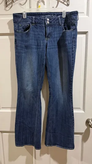 American Eagle Women's Bootcut Jeans - Medium Blue Wash Size 14 thumbnail 1