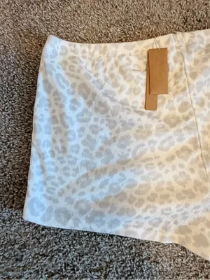 Skims heavy pointelle pacific leopard print shorts limited edition size xl NWT thumbnail 8