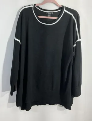 Womans Grace The Perfect Fir Woman 2x Black White Pullover Long Sleeve Sweater thumbnail 1