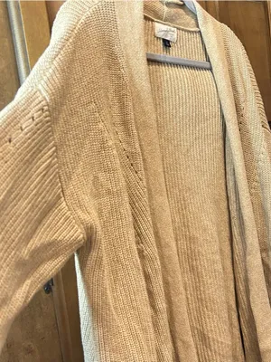 Universal Threads 🌸 Tan Ivory Heather
Medium Knit Open Front Slouchy Side Seam Poc thumbnail 10