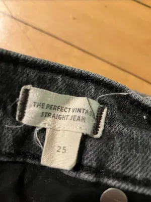 Madewell Perfect Vintage Straight Jeans in Black Size 25 thumbnail 4