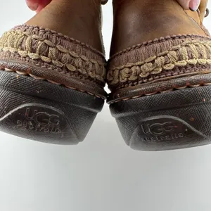 UGG Kona Leather Shearling Boots 9 Brown Tan Suede Toggle 5156 Winter Aspen Cozy thumbnail 12