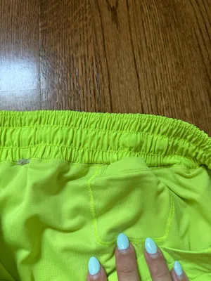 Lululemon Shorts Hotty Hot Low-Rise 4" thumbnail 8