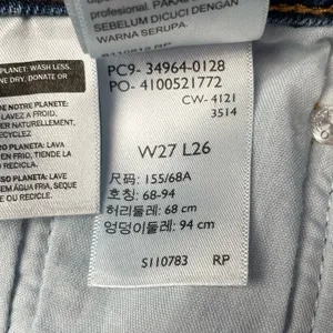 Levi’s Wedgie Straight Fit Jeans in Charleston Outlasted -‎ Dark Wash Size 27 thumbnail 12