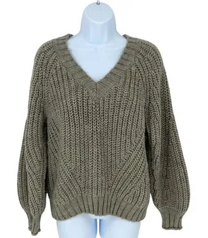American Eagle Outfitters Womens Chunky Knit V-Neck Long Sleeve Sweater Size XS‎ thumbnail 1