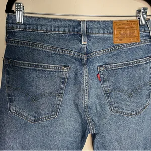 Levi’s 502’s‎ Woman’s Premium Quality High Rise Tapered Jeans thumbnail 9