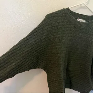 Pink Rose Women's Size Medium Dolman Sleeve Sweater Dark Olive Green Textured‎ thumbnail 4