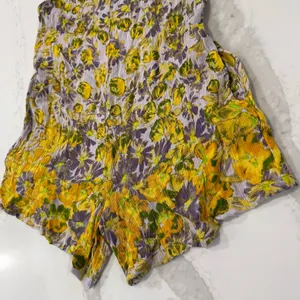 Free People One Floral V-Neck Romper Womens Small Purple/Yellow Pockets Bohemian thumbnail 3