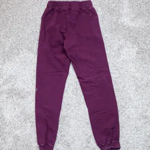Lululemon High Rise Joggers Women's S Burgundy Drawstring Sweatpants Activewear‎ thumbnail 2