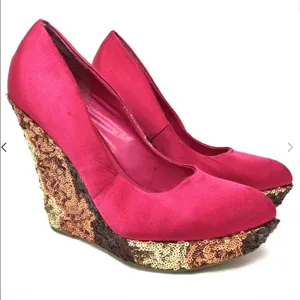 Privileged Women's Bourbon Sequin Wedge Pump Color Fuchsia thumbnail 1