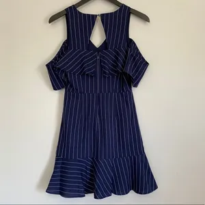 NWT J.O.A. Pinstripe Cold Shoulder Dress XS thumbnail 9