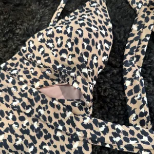 Aerie Wrap One Piece Swimsuit Size Medium Leopard Print thumbnail 4