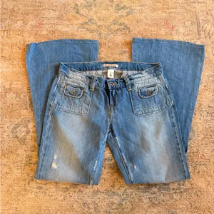 Lucky Brand NWOT Distressed Flare Jeans with Pocket and Button Detail thumbnail 2