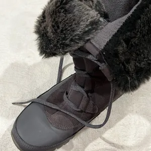 The North Face Women's Nuptse Purna Boot Size 8 Waterproof Faux Fur Gray Suede thumbnail 9