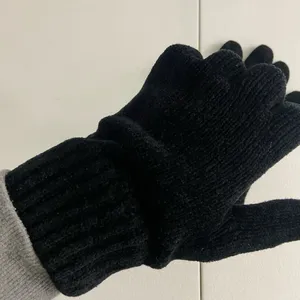 NWOT women’s‎ solid black soft chenille warm knit winter gloves accessories thumbnail 3