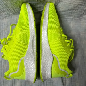 Neon Yellow Puma Running Shoes Soft Foam thumbnail 6