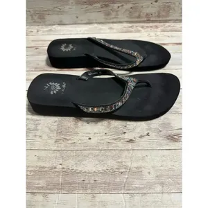 Yellowbox Flip Flops Size 9.5 Blingy Rhinestone Sandals thumbnail 4