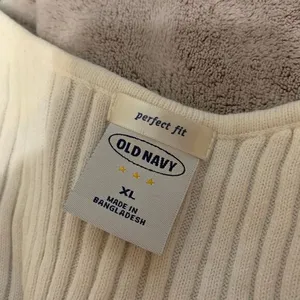 Old Navy Sweater Tank Women's Size XL White Ribbed Sleeveless Perfect Fit‎ Y2K thumbnail 3