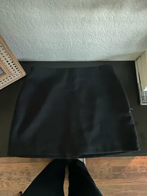 A&F Scarlett Mini Short Ultra High Rise thumbnail 3