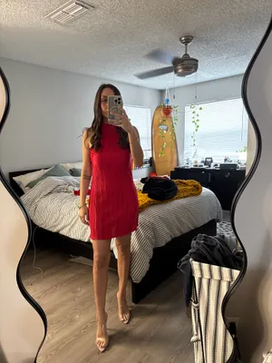 Red dress thumbnail 3
