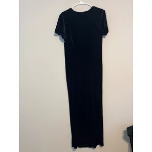 Ultra Dress New York 90s Vintage Black Velvet Sheath Dress Size 10 thumbnail 5