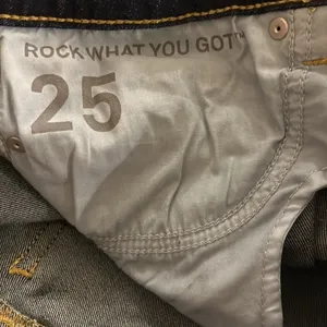 Yummie By Heather Thomson SZ 25 Rock What You Got Jeans - Bootcut - Dark Vintage thumbnail 3