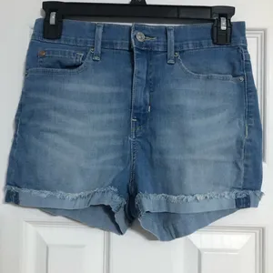 Denizen Levi’s cut off cuffed jean shorts women’s 26” waist high rise shortie‎ thumbnail 1