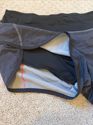 Lululemon Speed Up 2.5” Charcoal/Gray Coral Stitching Athletic Running Shorts thumbnail 3