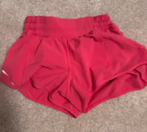 Lululemon Hotty Hot Shorts 2.5" thumbnail 1