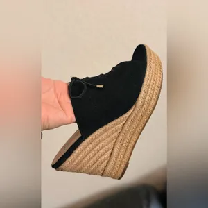 UGG Giorgia Black Suede Wedge Size 6.5 Espadrille Lace Up Detail thumbnail 4