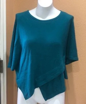 Eri + Ali Poncho Green thumbnail 1