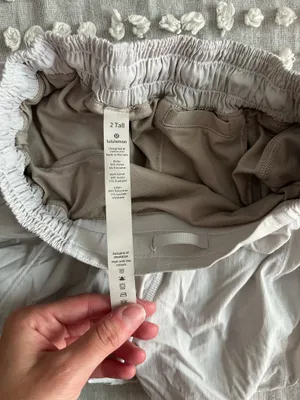 Lululemon Hotty Hot Low-Rise Shorts Lined 2.5" thumbnail 3