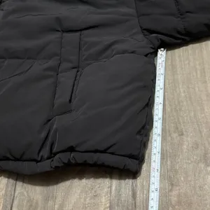 Divided Women's Black Cropped Puffer Jacket M thumbnail 5