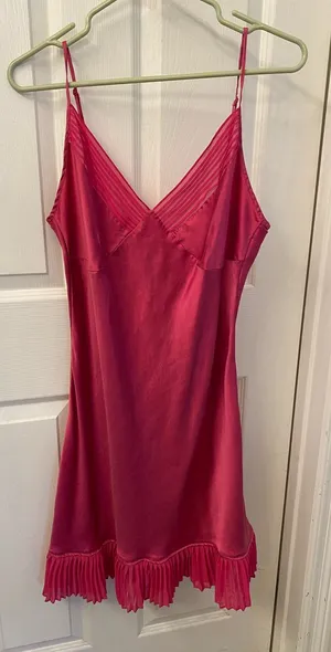 Valerie Stevens Hot Pink Satin Slip with Pleated Hem 100% Silk thumbnail 1