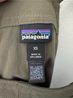 Patagonia W’s Outdoor Everyday Romper Overalls Green XS thumbnail 3