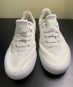 Adidas Women's Vulcraid3r Skateboard Shoe Size 7 thumbnail 1