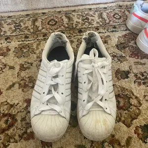 Adidas Superstar Sneakers thumbnail 2