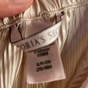 Victoria’s Secret Womens Rose Gold Pleated Sleep Lounge Pants S Small Glitter thumbnail 5