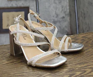 Wild Pair Womens Vinii Strappy Sandals 10020644600 Silver Bling Gray 6M thumbnail 1