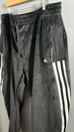 Adidas barrel leg sweats pants thumbnail 2