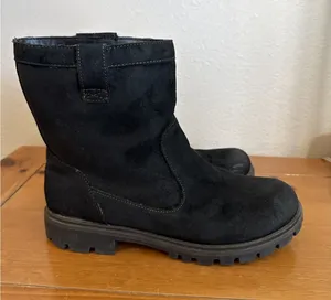 b.o.c Women's Black Suede Fleece‎ Lined Booties Size-9.5 thumbnail 1