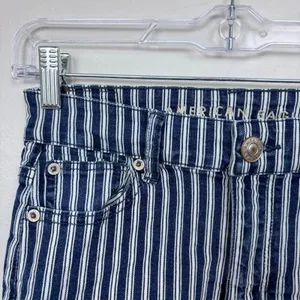 American Eagle Outfitters Womens High‎ Waisted Striped Denim Shorts Size 0 thumbnail 2