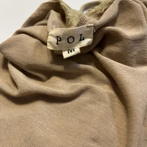 POL Y2K Cami Top Sz M Lace Edge Capsule‎ Flowy Boho Fairy Feminine Camel thumbnail 4