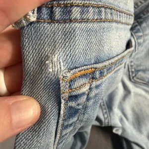 Rag & Bone Dre Boyfriend Jeans Womens 28 Blue Light Wash Mid Rise Distressed thumbnail 14