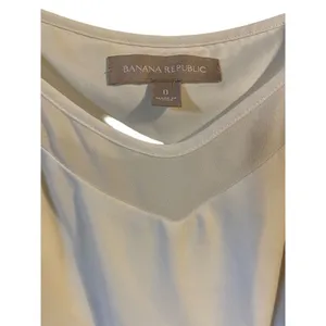 Banana Republic white cami size 0 vneck thumbnail 5