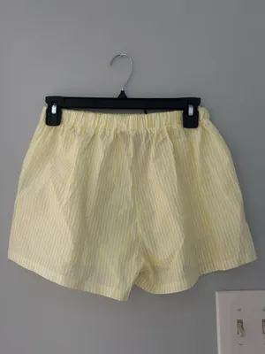 Edikted Yellow Shorts XS thumbnail 2
