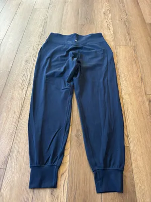 Lululemon align joggers  thumbnail 2