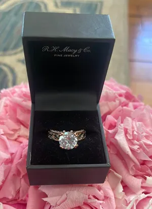 Rose gold ring thumbnail 1