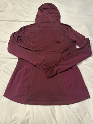 Athleta Women's Tech Hoodie -Maroon Hooded Pullover Top - Size S/M (estimated) thumbnail 5